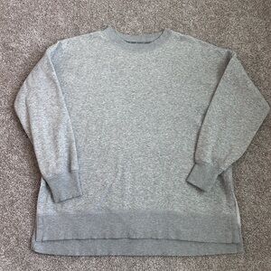 Women’s Aerie Gray And Cozy Long Sleeve Loose Fitted Crewneck Top Size Small